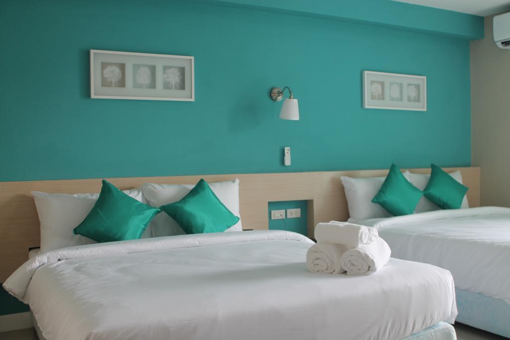 Deluxe Family Room